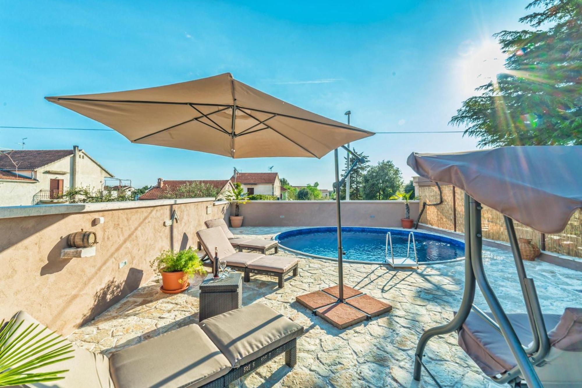 Pool Apartment Bakija 2 - Happy Rentals Pakostane Exterior photo